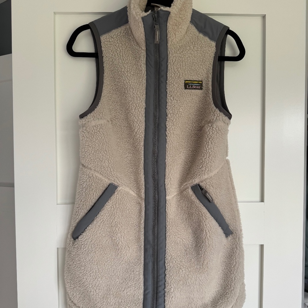 LL Bean Extra Small Cream Sherpa Tunic Vest